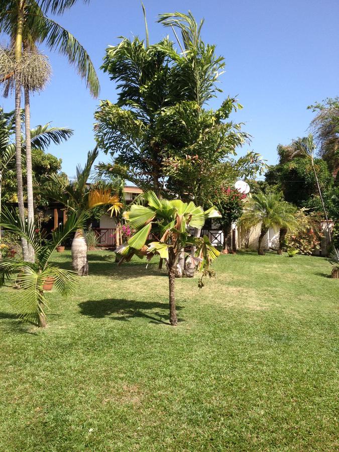 Le Bungalow Des Bougainvilliers Ducos Exterior photo